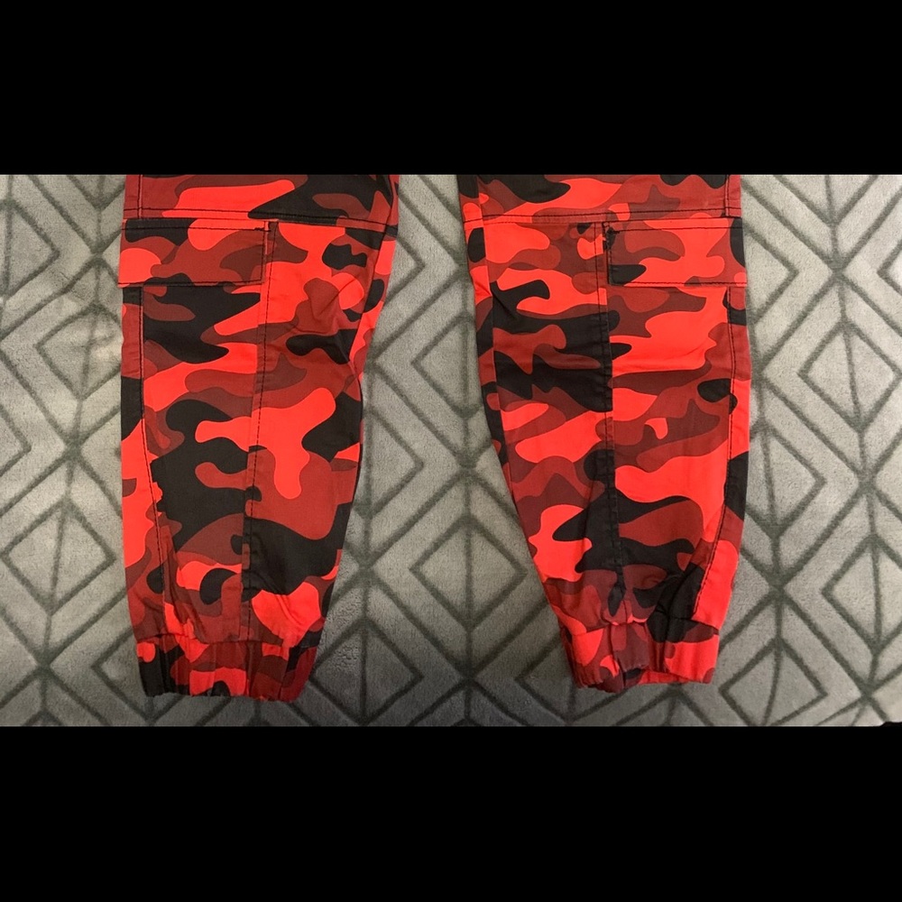 Joggers - Picture 3 of 3
